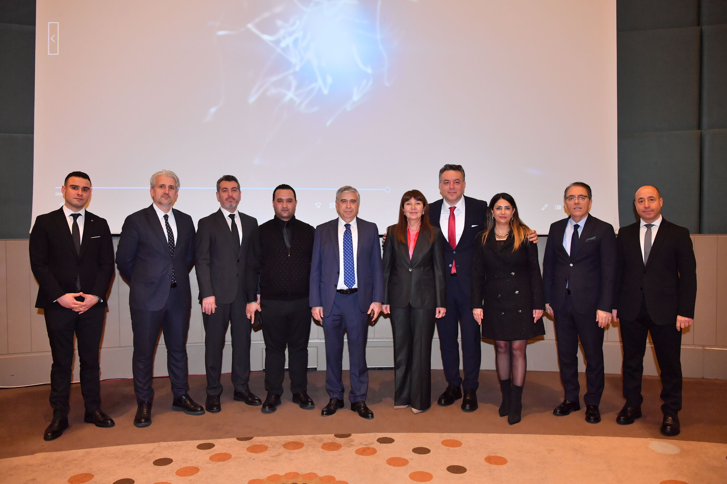 Ds Güney Ve Güneydoğu Anadolu Yöneti̇m Foto