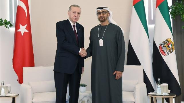 Erdoğan, BAE Devlet Başkanı Al Nahyan ile telefonda görüştü