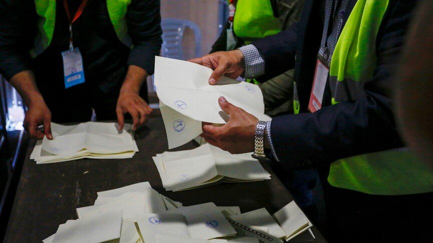 Filistin'deki yerel seçimde oy sayma işlemi sürüyor!