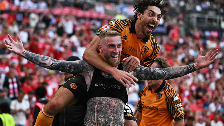 Hull City, Premier Lig'e yükseldi!