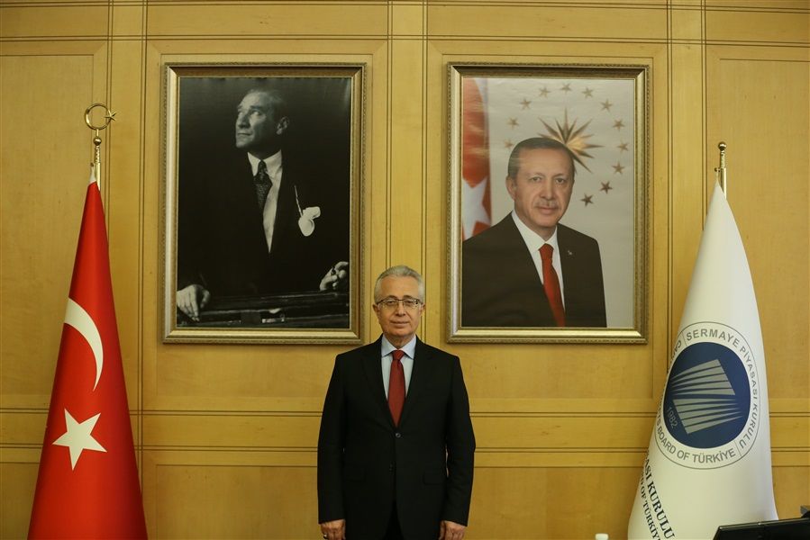 SPK Başkanı Sütcü istifa etti