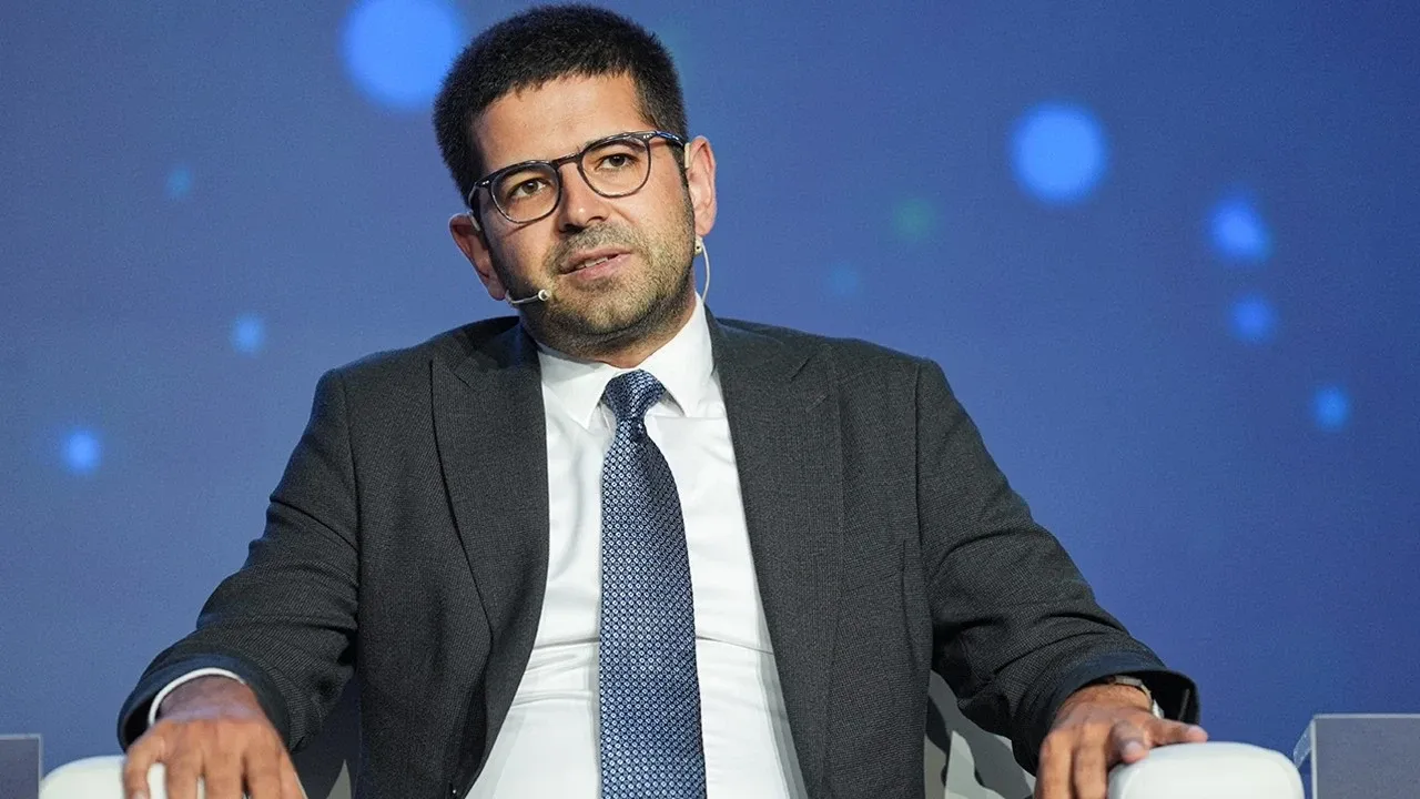 Dağlıoğlu: Türkiye küresel yatırımlardan daha fazla pay almak istiyor