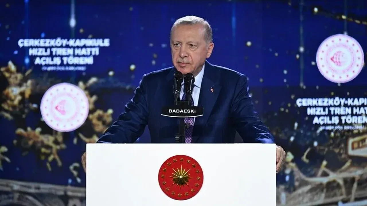 Erdoğan: Çerkezköy-Kapıkule Hızlı Tren Hattı Anadolu'nun üretimini Avrupa pazarına bağlayacak!