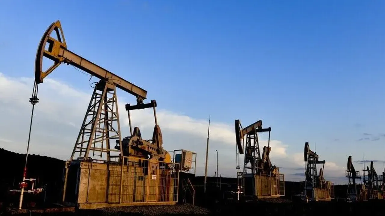Putin, ABD'ye ve dünyaya petrol tedarik etmeye hazır!