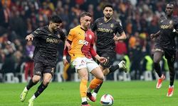 Galatasaray, son dakikada güldü