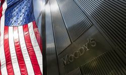 Moody's, ABD'nin kredi notunu düşürdü