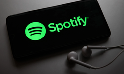 Bakan Ersoy: Önemli bir eksiklik olan Spotify Türkiye ofisi açılıyor