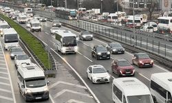 İstanbul’da yeni haftanın ilk gününde trafik yoğunluğu yaşanıyor
