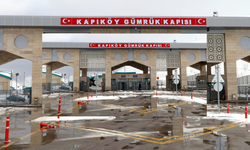 İran ile üç gümrük kapısında yolcu geçişleri karşılıklı durduruldu