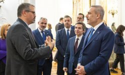 Bakan Fidan, İngiltere'de Türk iş insanlarıyla bir araya geldi