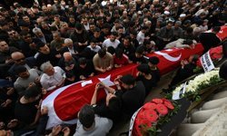 Türkiye, evlatlarını son yolculuğuna uğurluyor