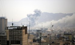 İran Kızılayı'na ait yardım deposu vuruldu!