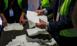 Filistin'deki yerel seçimde oy sayma işlemi sürüyor!