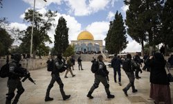 İsrailliler, Mescid-i Aksa'ya yeniden baskın düzenledi