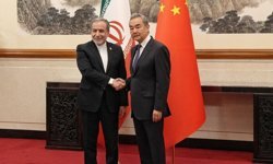 İran Dışişleri Bakanı Erakçi Pekin'de diplomatik temaslarda bulunuyor
