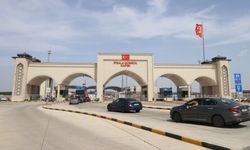 Gümrük kapılarında bayramda araç ve yolcu giriş rekoru kırıldı
