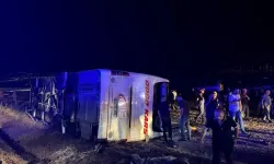 Kırıkkale'de kaza yapan yolcu otobüsünde 10 kişi yaralandı