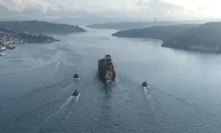Doğal gaz boru hattı döşeme platformu İstanbul Boğazı'ndan geçti!