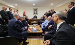 Kurtulmuş, muhalefet ve iktidar kulislerini ziyaret etti