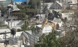 İsrail kuvvetleri, Filistinlilere ait bir ev ile tarım amaçlı kullanılan yapıyı yıktı