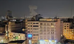 İran'ın çeşitli bölgelerinde patlama sesleri duyuldu!