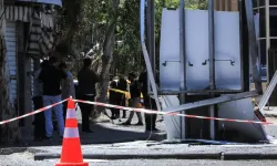 Suriye'nin İdlib ilinde mühimmat yüklü aracın patlaması sonucu 5 kişi yaşamını yitirdi