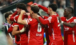 Beşiktaş, zirve yarışına tutundu!