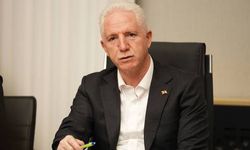 İstanbul Valisi Gül: Sel sularına kapılan 2 kişiyi arıyoruz