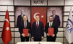 SGK ile Türk Eczacıları Birliği arasında eczanelerden ilaç teminiyle ilgili ek protokole imza atıldı