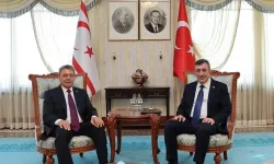 Yılmaz, KKTC Başbakanı Üstel ile görüştü
