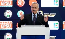 Uraloğlu: 77 kenti bölünmüş yollarla birbirine bağladık