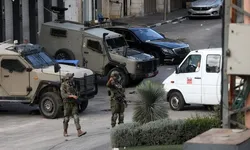 İsrail ordusu, işgal ettiği El Halil'de saldırı ve ablukayı 8 gündür devam ettiriyor