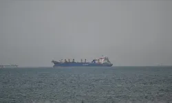 Hürmüz Boğazı'nda bir petrol tankeri vuruldu