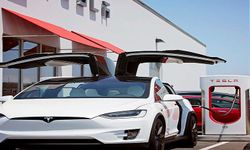 Tesla, Çin’de satılan 1,6 milyon elektrikli aracını geri çağırdı