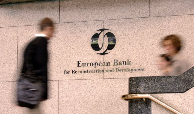 EBRD: Petrol 100 dolar üzerinde kalırsa büyüme darbe alacak