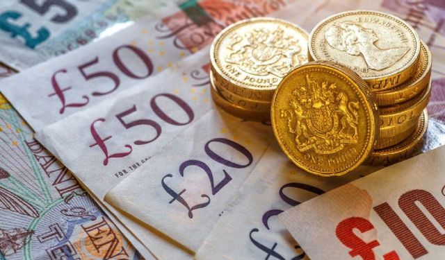 İngiltere ekonomisi geçen yılın son çeyreğinde sınırlı büyüme kaydetti