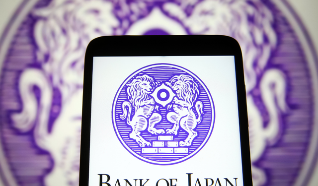 BOJ, tarifelerin etkisiyle büyüme tahminini düşürecek