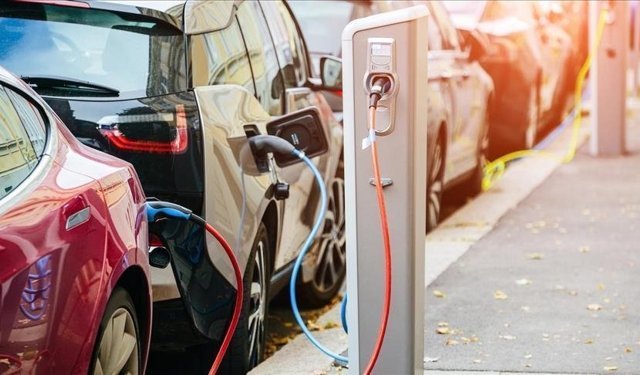 Avrupa’da Elektrikli Araç Satışları Rekor Kırdı