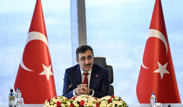 "Türkiye Cumhuriyeti olarak hem güçlü hem de haklı olalım"