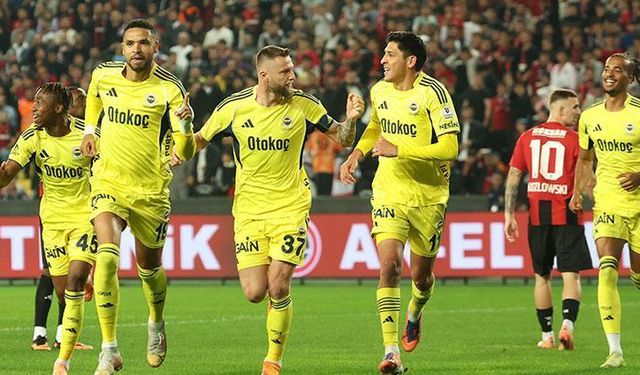Fenerbahçe, zirve takibini sürdürüyor