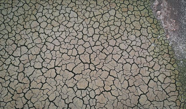 Bursa'nın Nilüfer ve Doğancı barajları kurudu