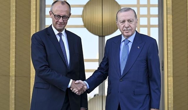 Cumhurbaşkanı Erdoğan, Almanya Başbakanı Merz'i resmi törenle karşıladı
