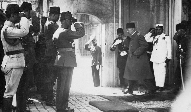 Hakimiyeti millete veren devrim : Saltanatın kaldırılması