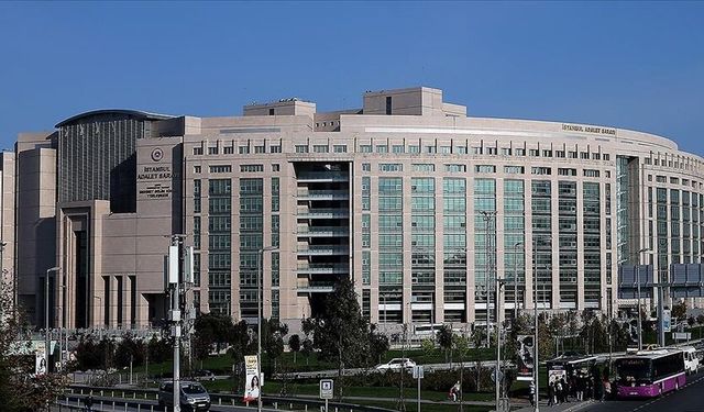 İmamoğlu'nun "çıkar amaçlı suç örgütü" davası yeni haftada başlıyor