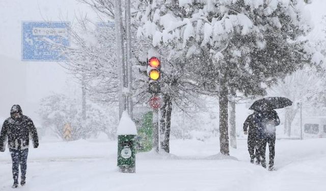 Türkiye’nin bazı bölgelerinde kar yağışı etkisini sürdürüyor