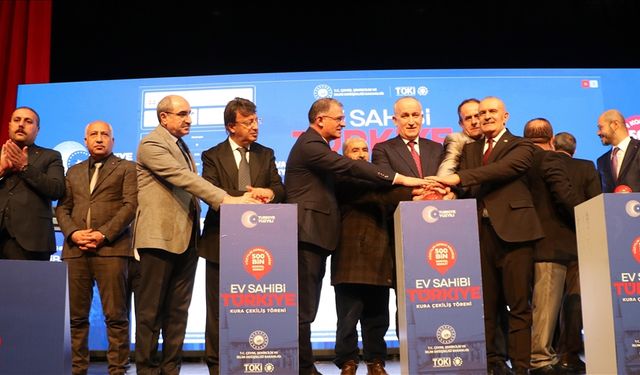 Konut projesi kapsamında Van'da kuralar çekildi