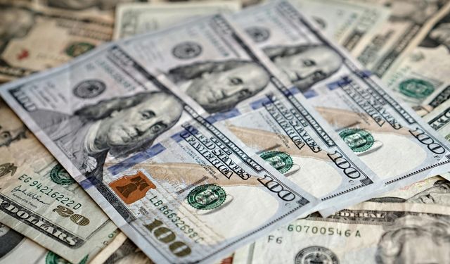 Çin, döndüncü çeyrekte 242,1 milyar dolar cari fazla verdi