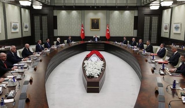 Kabine toplanıyor: Ortadoğu gerilimi ve emekli ikramiyesi gündemde