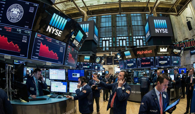 New York borsası karışık seyirle açıldı