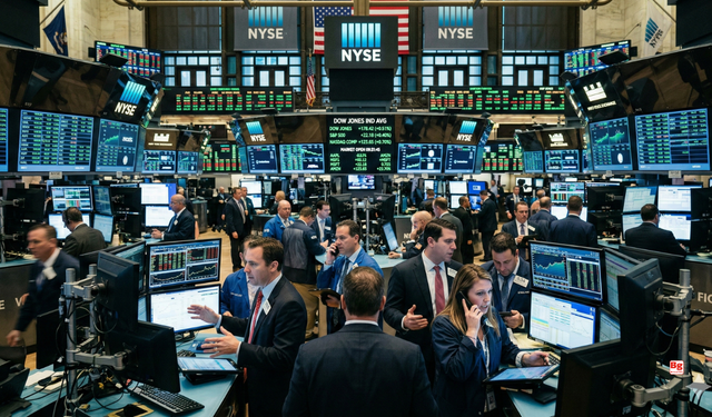 New York borsası düşüşle açıldı